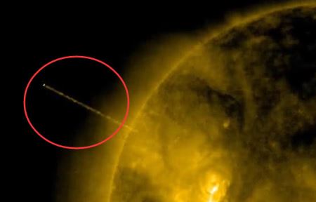 火星表面惊现奇怪“蓝湖”？真相令人咋舌