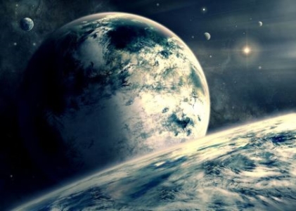 哪个行星是太阳系中唯一没有以神命名的行星（地球） 