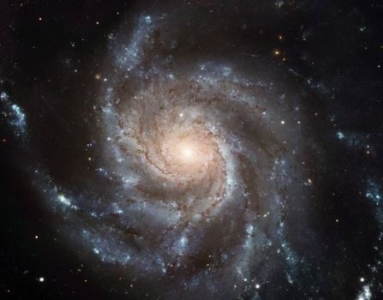 宇宙十大最迷人星系：哈氏天体神秘光环