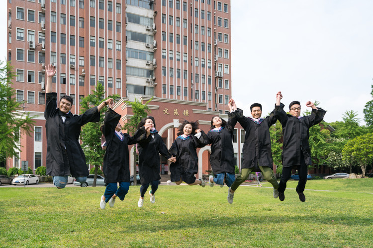 成都现代职业学校怎样报名_成都现代职业技术学校是公办还是民办