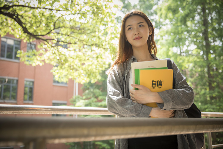 成都市友爱职高校服_成都友爱艺术学校