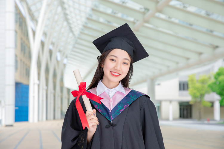 四川职高上大专需要交报名费吗_四川职高可以考大学吗