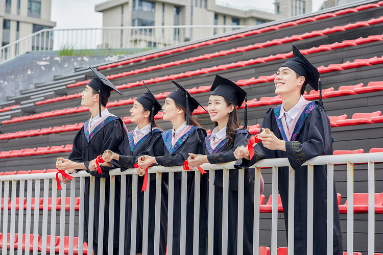 桐梓县海校街道世栋中学好不好，学校怎么样？