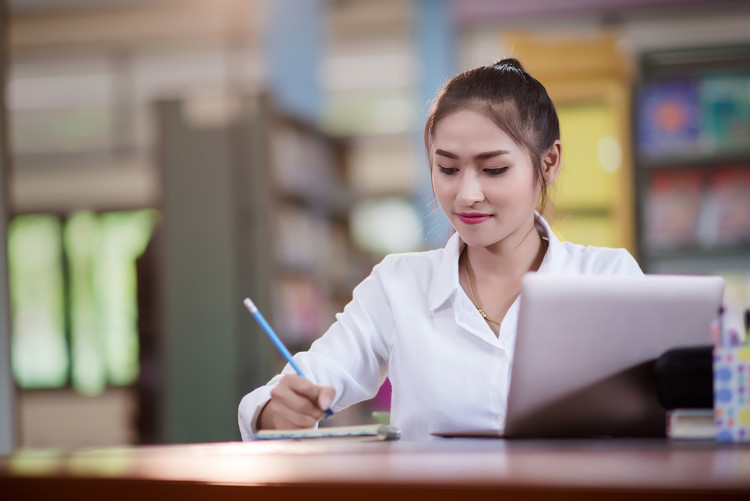 成都好的公办中职学校_成都公办的中专学校