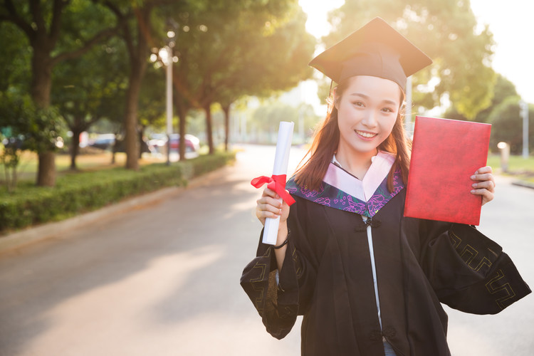 南站镇中学升学怎么样？，南站小学电话号码