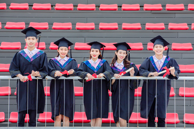 颍上第五中学升学怎么样？ 颍上五中的分数线是多少