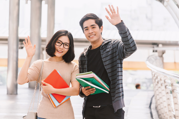 成都职高学校有哪些招生的(成都职高学校有哪些比较好护士)