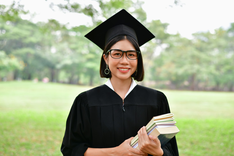 新都纺织技术与服务职高学校