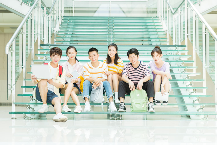 四川郫县技工汽车学校_成都郫县技工学校