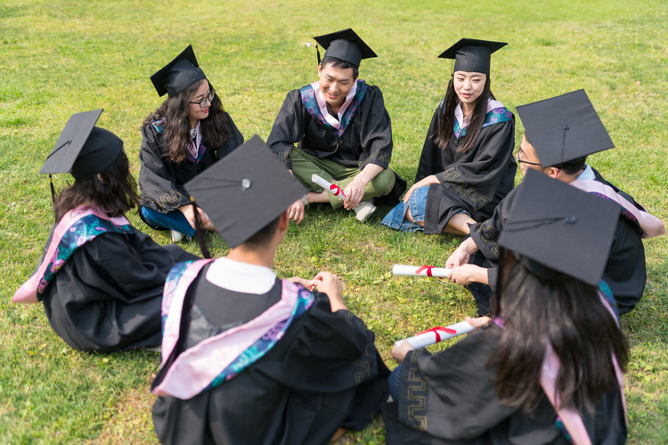 四川邮电大学25年学费好多