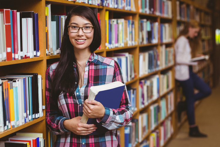 伏羲中学学杂费一年多少钱？，伏羲中学招生分数多少