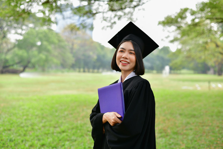 四川成都龙泉驿职业学院(龙泉驿国际标榜职业学院)