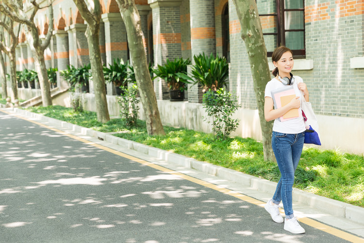 成都市建筑职中学校