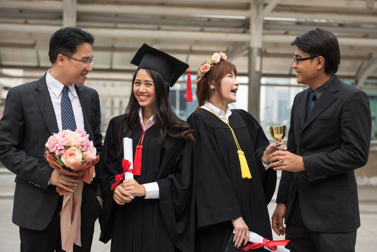 成都市职高多久开学