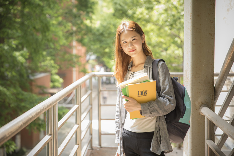 萧县帽山初级中学学校风景怎么样？