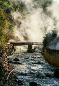 腾冲火山热海适合何时去 用镜头向世界问好7