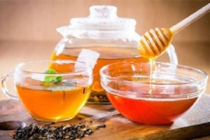 蜂蜜水有沉淀物怎么回事 蜂蜜水有沉淀物正常吗