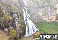 世界上最怪异的瀑布 新娘潭下雨天会出现新娘(仅15米)