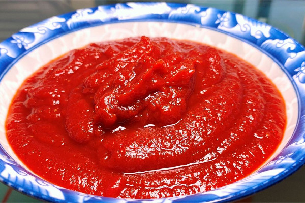 番茄酱和番茄沙司是同一种东西吗 番茄酱和番茄沙司分别