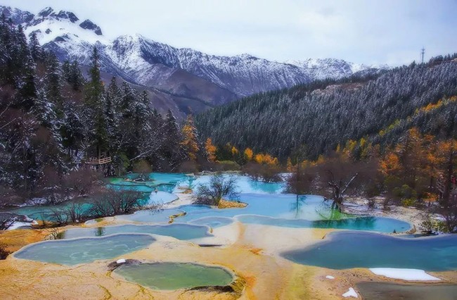 去四川旅游4日游有靠谱的纯玩团推荐吗？地道美食与绝美风光一网打尽