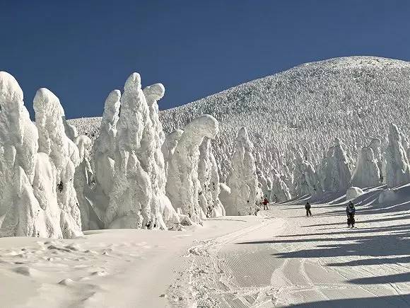 日本藏王温泉和滑雪度假村