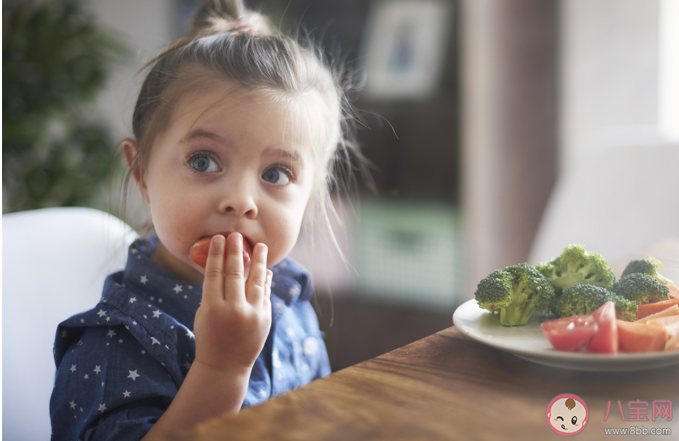 宝宝厌食不吃饭怎么办 如何预防宝宝厌食