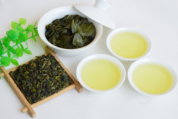乌龙茶一天喝多少合适 乌龙茶可以去湿气吗