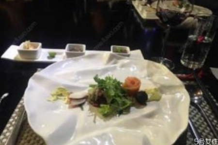 夫妻两都不会做饭怎么办 不会做饭婚后怎么办