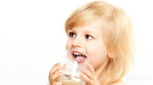 关于喝牛奶的禁忌 喝牛奶的10个注意事项