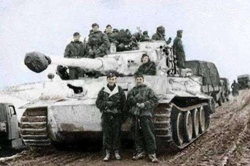 二战德国的装甲之王是谁?波卡基村战役一人击败17坦克