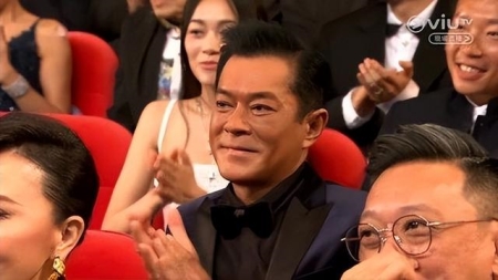 76岁姜大卫夺金像奖最佳男配角，公开感谢太太李琳琳：我爱你