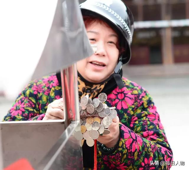 买机器人 装失忆 谎称被绑 为了不写作业，这届小孩有多拼（买机器人装失忆）(22)