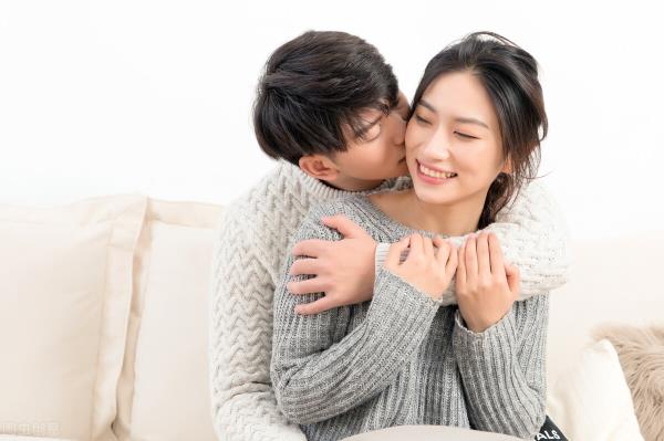 爱上一个已婚女人该不该离开，爱上那个已婚女人